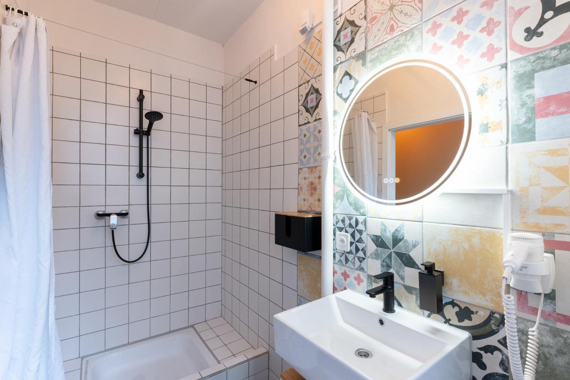 Mue Cubes - Capsule Hotel Basilea Esterno foto