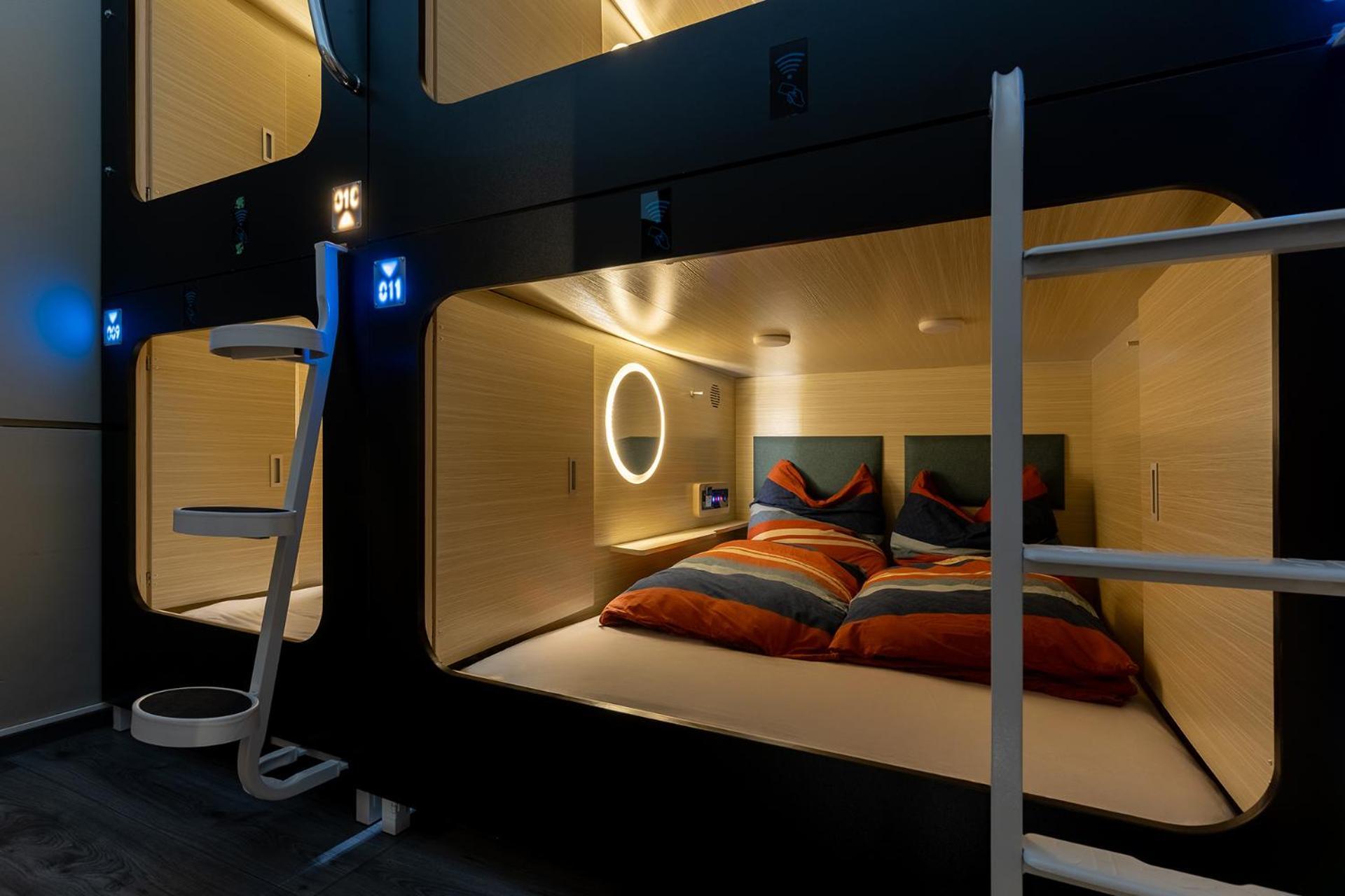 Mue Cubes - Capsule Hotel Basilea Esterno foto