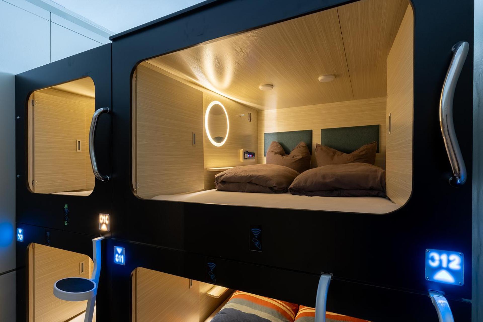 Mue Cubes - Capsule Hotel Basilea Esterno foto