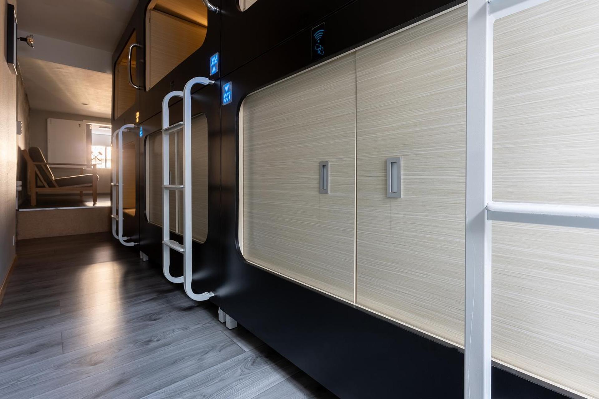 Mue Cubes - Capsule Hotel Basilea Esterno foto